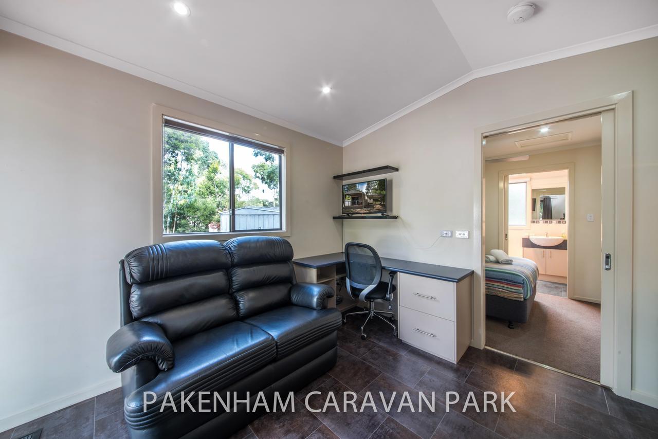 Pakenham Caravan Park Hotel Екстериор снимка